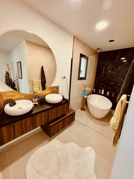 carrelage effet marbre dans une salle de bain six fours les plages